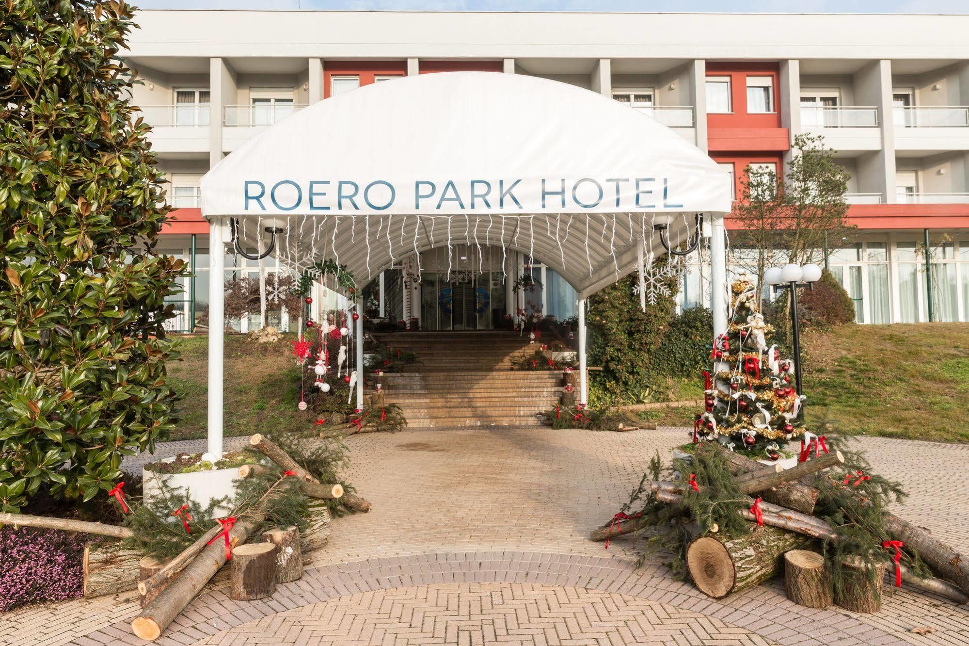 Roero Park Hotel Sommariva Perno Bagian luar foto